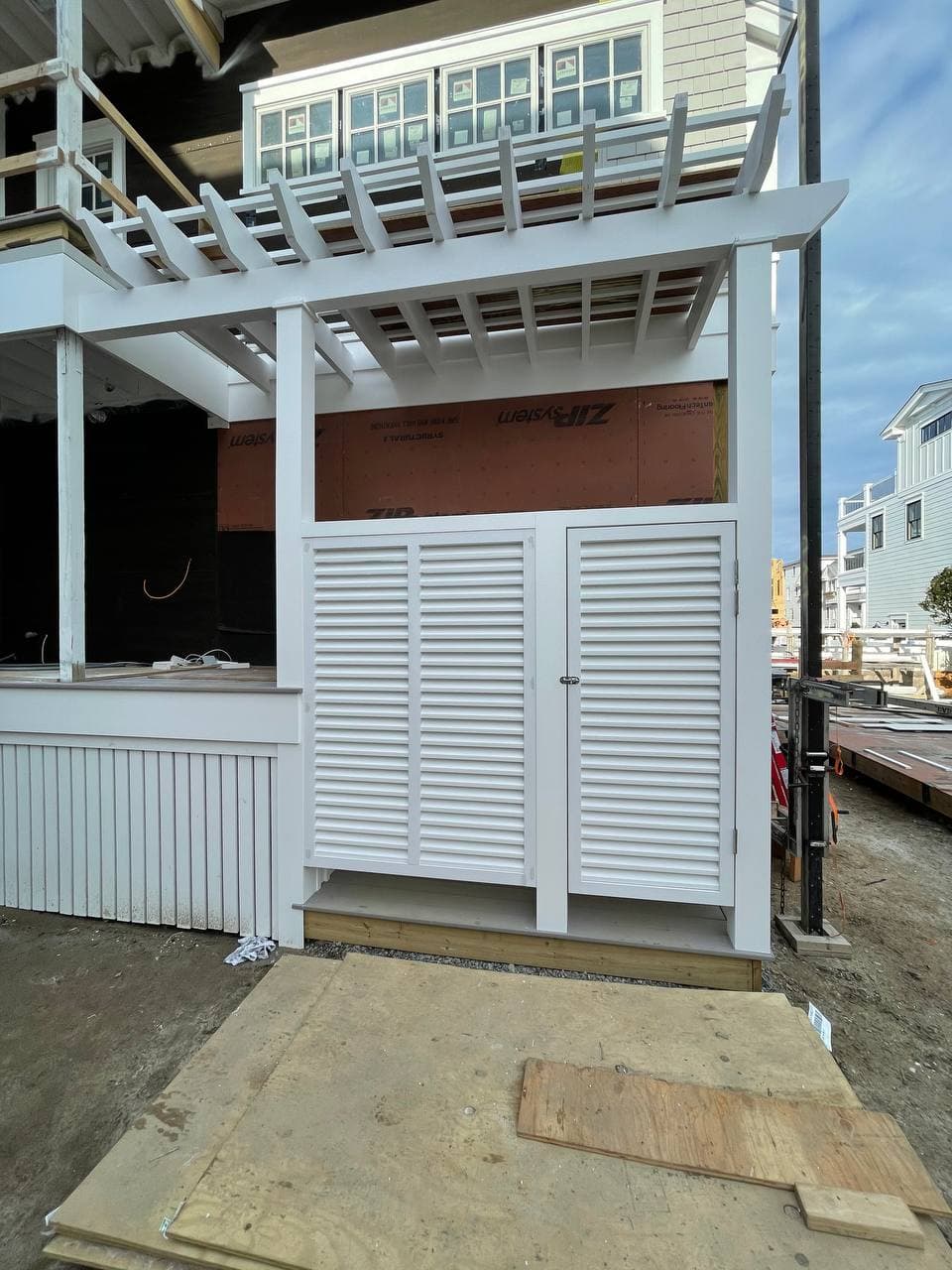 Pvc louvered doors